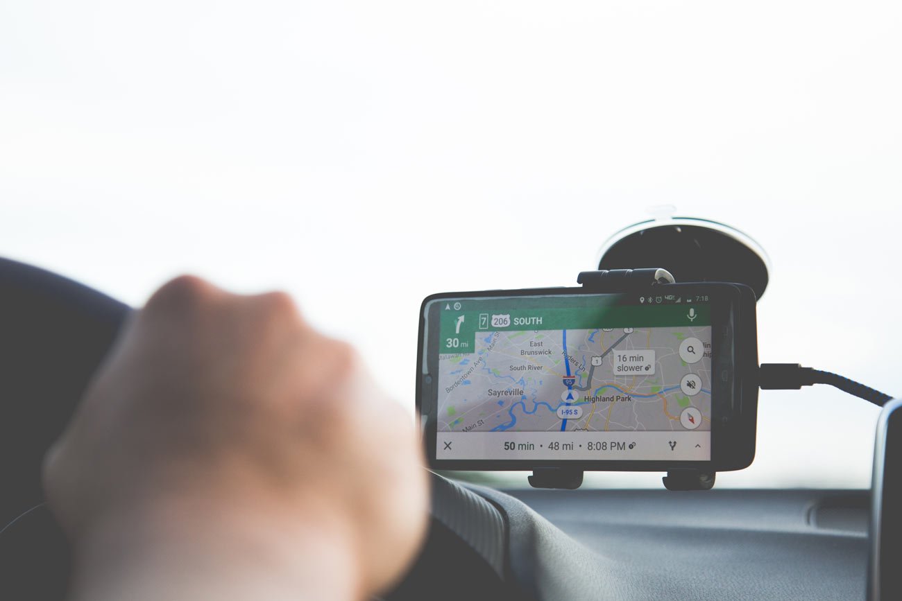 Von welcher Geschwindigkeit geht Google-Maps auf der Autobahn aus Bild
